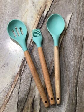 MIBOTE 3pc Silicone Kitchen Utensil Set Teal Wood Handle Spoon Brush BPA Free.